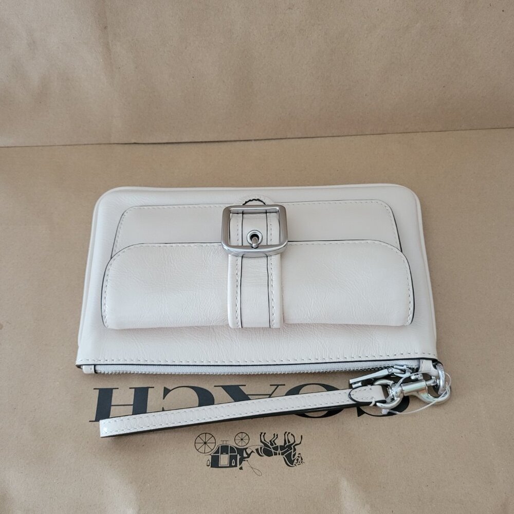 Coach CDY04 Ashton Wristlet Shiny crinkle leather Chalk Patent Clutch Bag Wallet - Picture 7 of 8